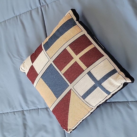 Two throw blankets and matching pillow SOLD - Picture 7 of 13